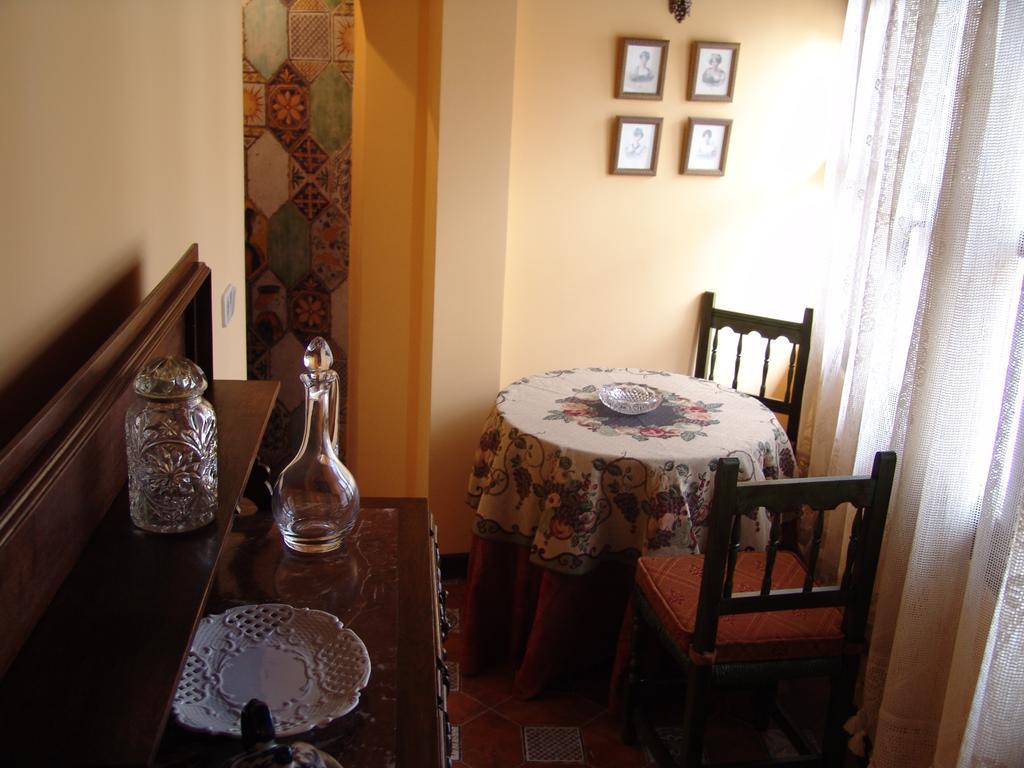 Apartamentos La Columna Chinchón Dış mekan fotoğraf