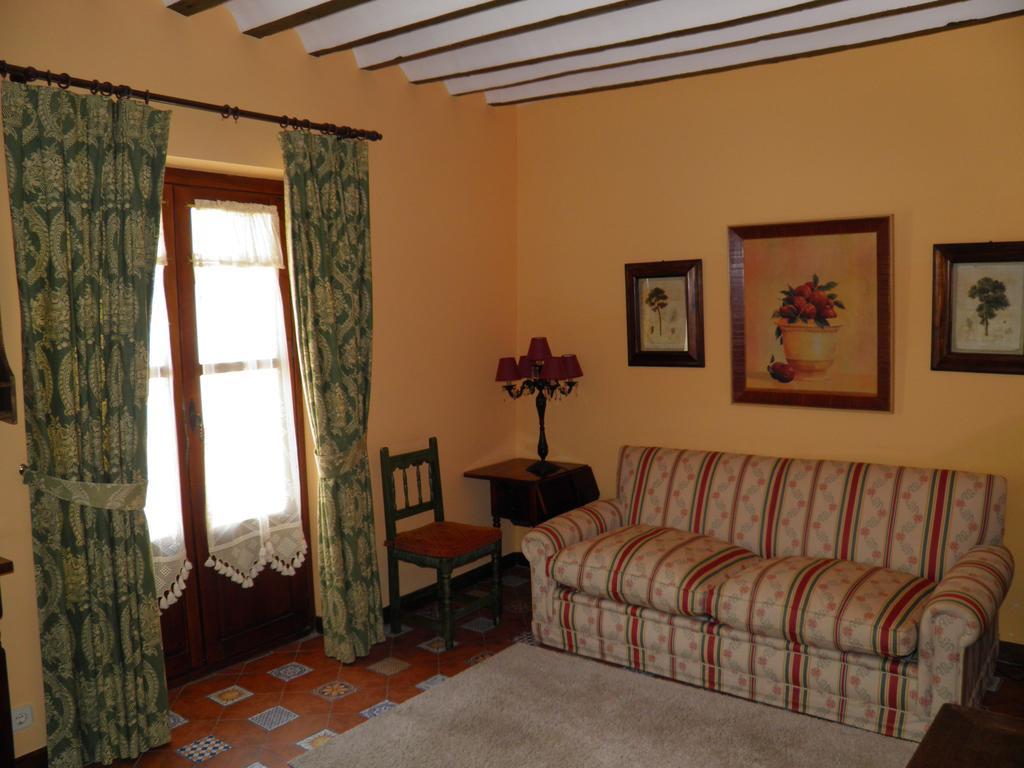 Apartamentos La Columna Chinchón Dış mekan fotoğraf