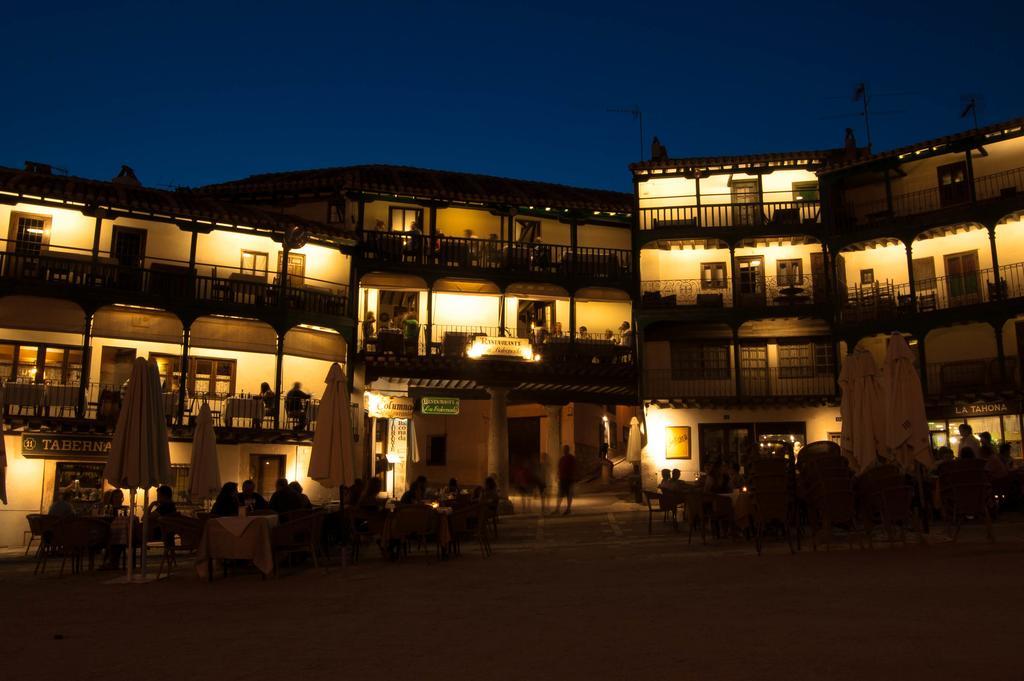 Apartamentos La Columna Chinchón Dış mekan fotoğraf